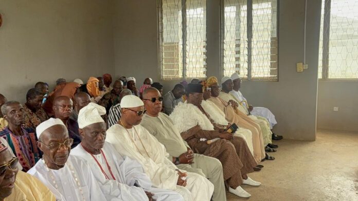 An Image File of the Fusengbuwa Family